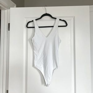 Abercrombie & fitch white seamless bodysuit small